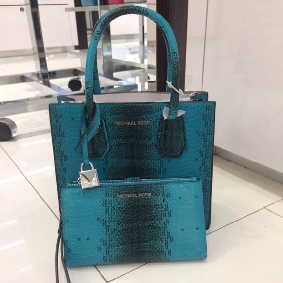 Michael kors purse only - Picture 1 of 8